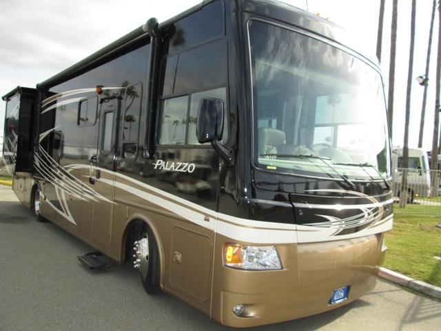 2013 Class A - Diesel Thor Motor Coach PALAZZO