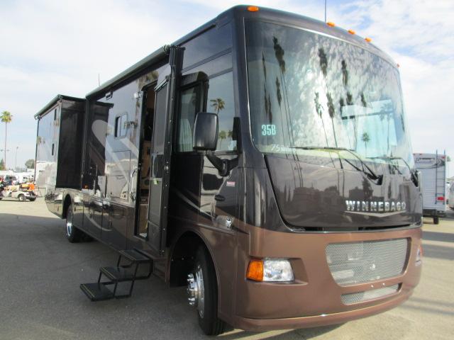 2013 Class A - Gas Winnebago Vista