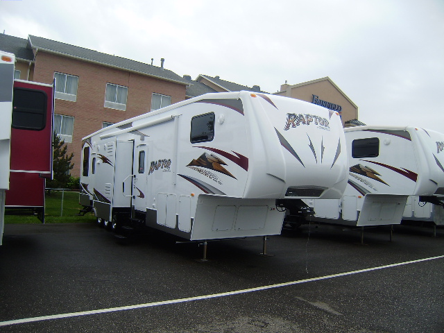 New 2009 Keystone Raptor 3812TS Fifth Wheel Toyhauler For Sale