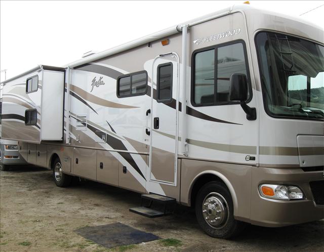 New 2009 Fleetwood Fiesta 34B Class A - Gas For Sale