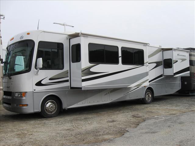 New 2009 Fourwinds Hurricane 34B Class A - Gas For Sale