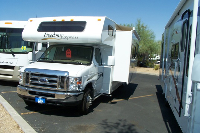 2009 Coachmen Freedom Express