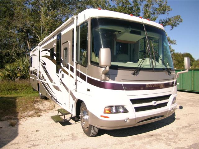 2004 Damon Intruder