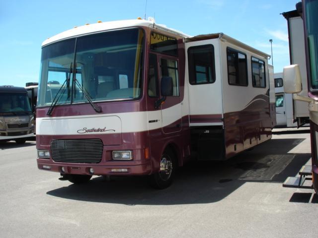 1999 Fleetwood RV Southwind