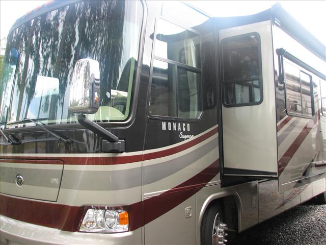 New 2009 Monaco Cayman 38SBD Class A - Diesel For Sale