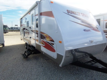 New 2009 Crossroads Sunset Trail 24BH Travel Trailer For Sale