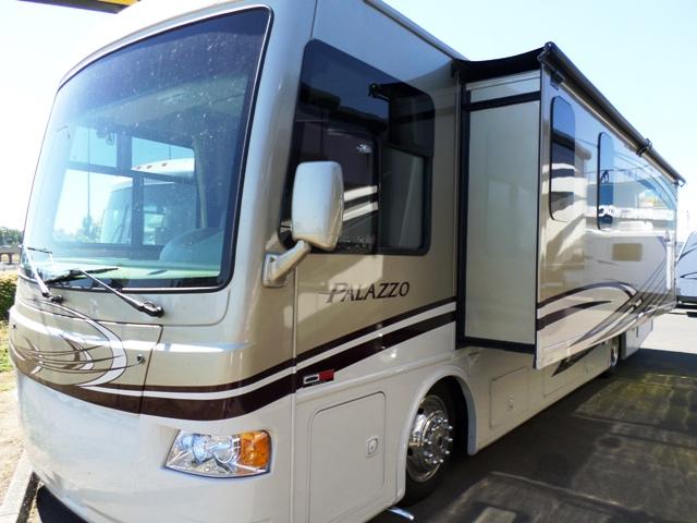 2014 Class A - Diesel Thor Motor Coach PALAZZO