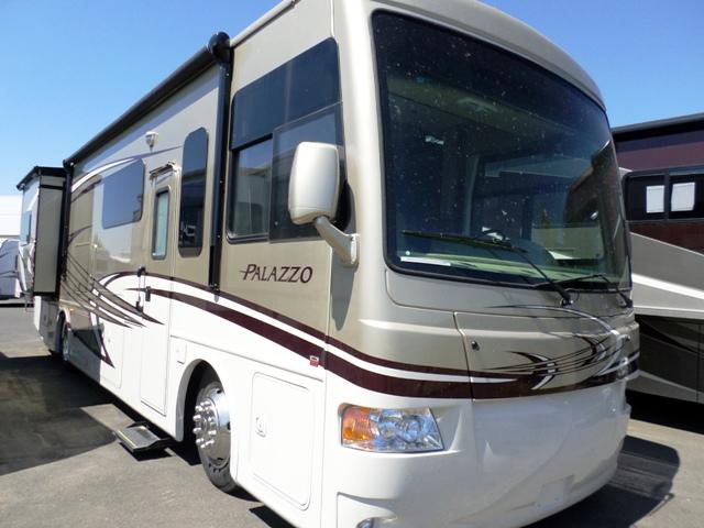 2014 Class A - Diesel Thor Motor Coach PALAZZO