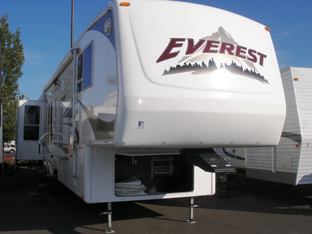 Used 2006 Keystone Everest 366I Fifth Wheel For Sale