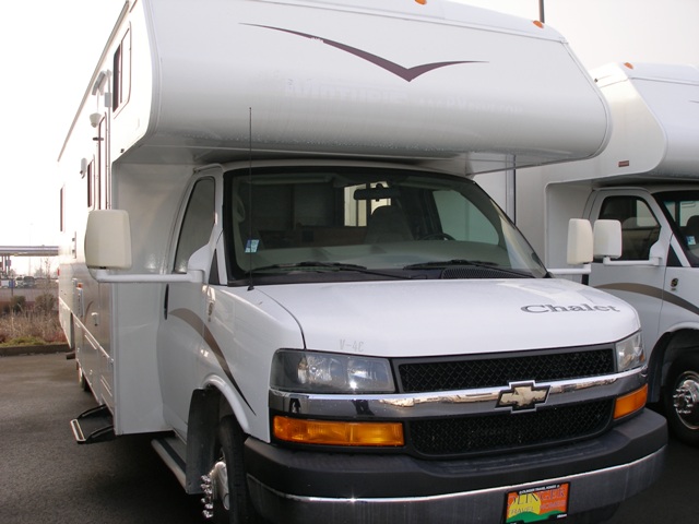 Used 2007 Winnebago Chalet 31CR Class C For Sale