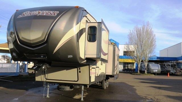 2015 Fifth Wheel Keystone Sprinter