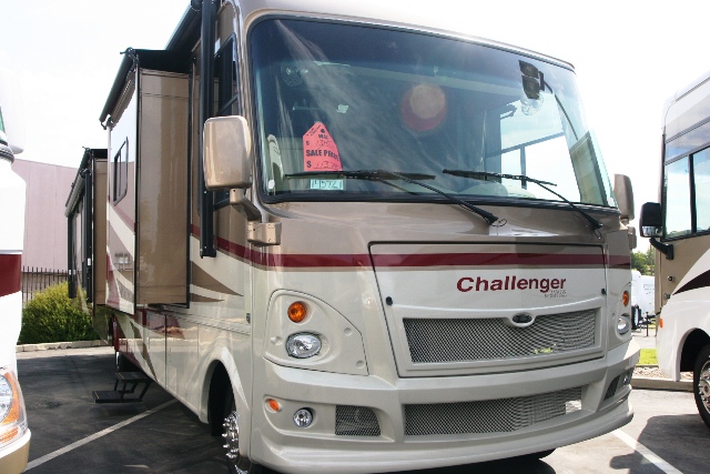 New 2009 Damon Challenger 371 Class A - Gas For Sale