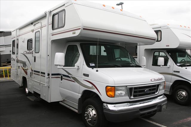 Used 2006 Winnebago Chalet 24VR Class C For Sale