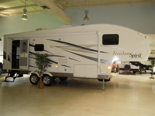 New 2010 Dutchmen Freedom Spirit FS259REX Fifth Wheel For Sale