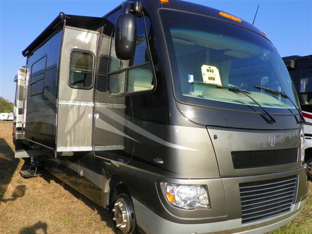 2012 THOR MOTOR COACH SERRANO