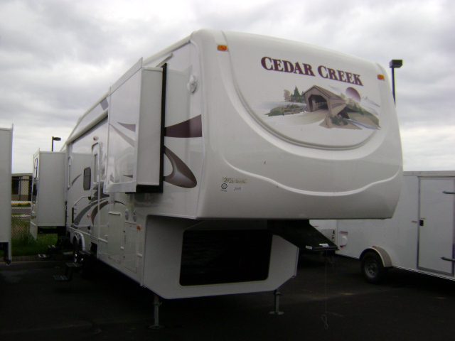 2009 Forest River Cedar Creek