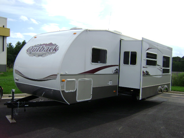 Used 2008 Keystone Outback SYDNEY 31RQS Travel Trailer For Sale