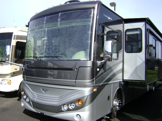 New 2009 Fleetwood Expedition 38F Class A - Diesel For Sale