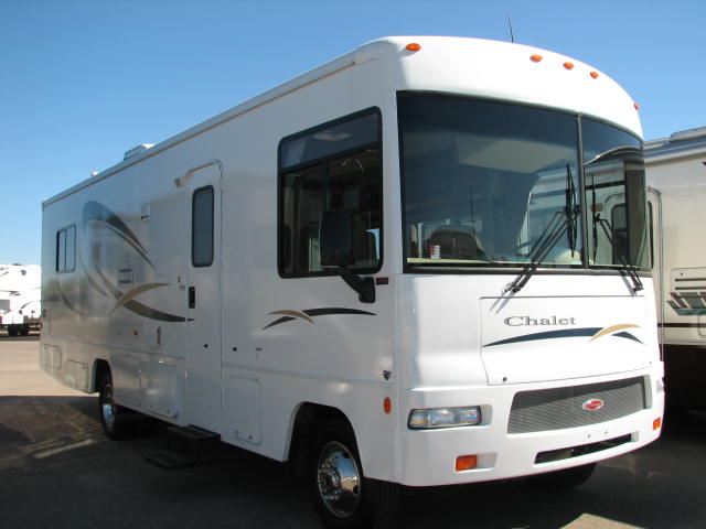 2008 Winnebago Chalet