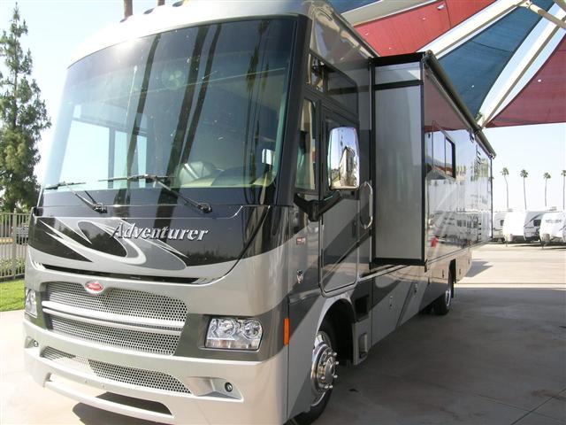 2013 Winnebago Adventurer