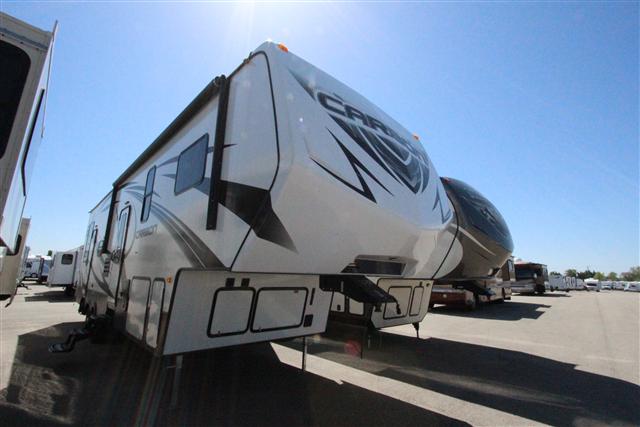 2014 Fifth Wheel Toy Hauler Keystone CARBON