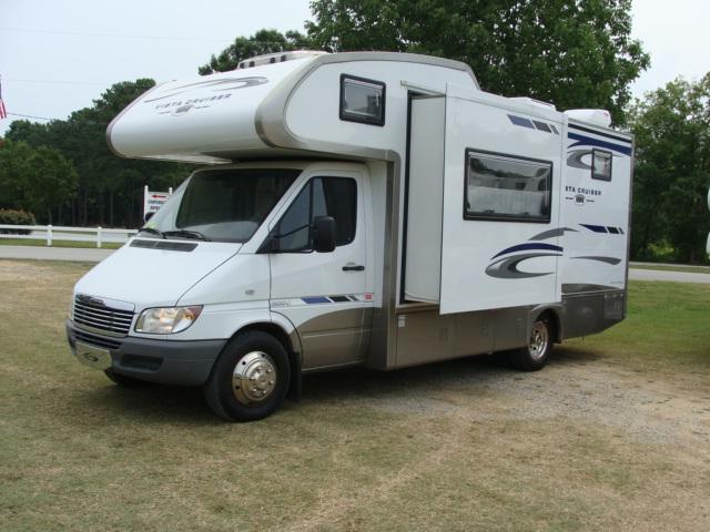 2007 Class C Gulf Stream Vista Cruiser