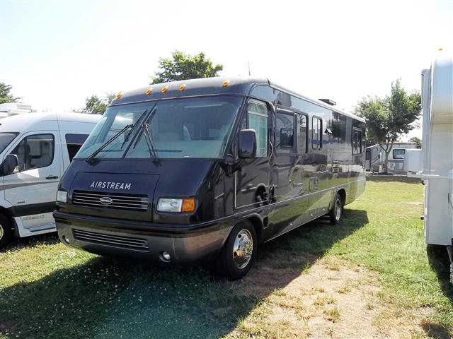 2006 Airstream Land Yacht