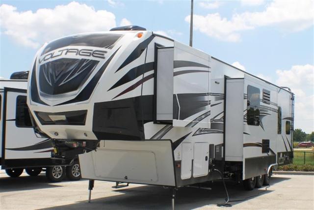 2016 Fifth Wheel Toy Hauler Dutchmen VOLTAGE