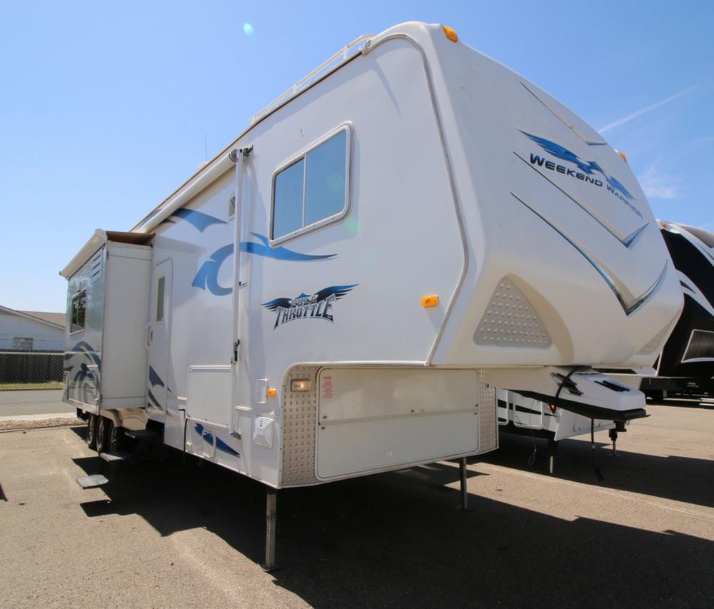 Used 2008 Weekend Warrior Weekend Warrior 4005 Fifthwheel Toy Hauler