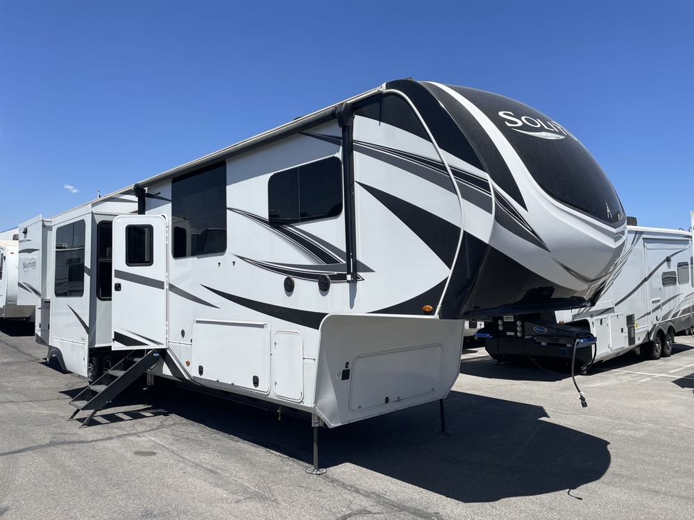 Grand Design Solitude 390rk