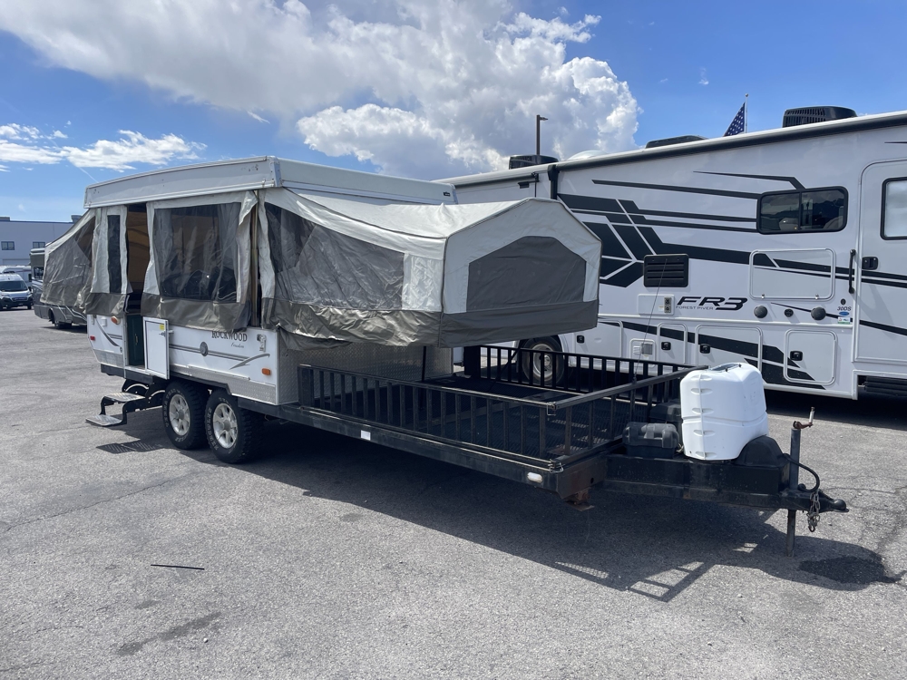 2009 FOREST RIVER ROCKWOOD FREEDOM/LTD 282TXR