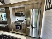 fridge-open thumbnail