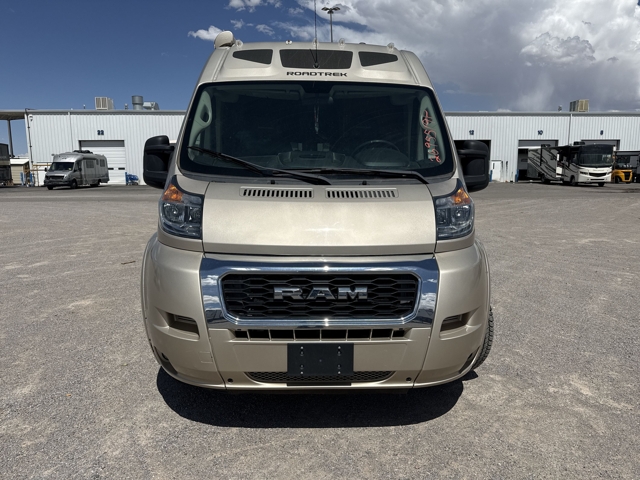 2021 Roadtrek Roadtrek Zion — photo 4 of 8