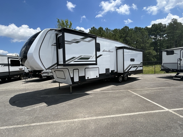 2024 Dutchmen Eddie Bauer 310RL — photo 6 of 8