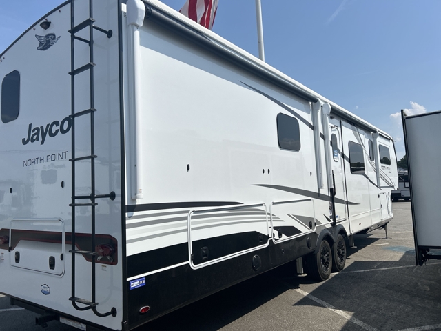 2026 Jayco North Point 382FLRB — photo 6 of 8