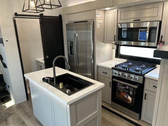 2026 Jayco North Point 382FLRB — photo 3 of 8