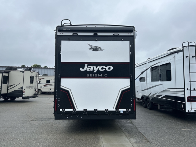 2026 Jayco Seismic 399 — photo 8 of 8