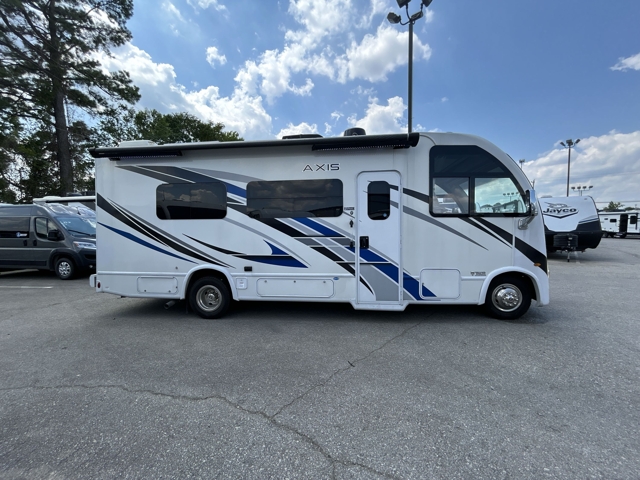 2023 Thor Axis 24.3 — photo 6 of 8