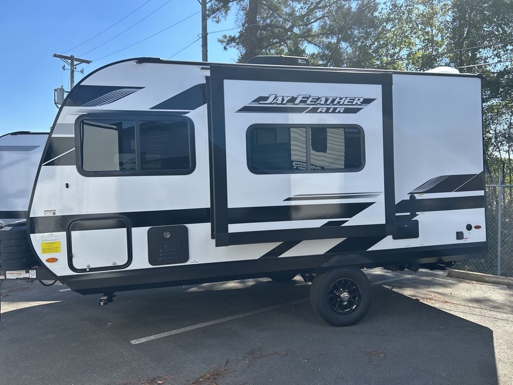 2026 Jayco Jay Feather Air 16FBS — photo 7 of 8