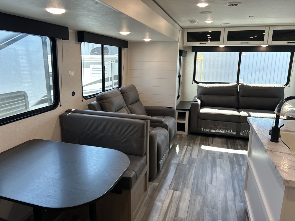 2026 Jayco Jay Flight SLX 334RTS — photo 3 of 8
