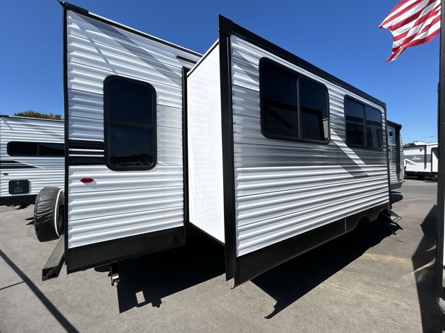 2026 Jayco Jay Flight SLX 334RTS — photo 6 of 8