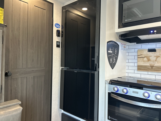 2026 Venture RV Stratus 200VRB — photo 8 of 8