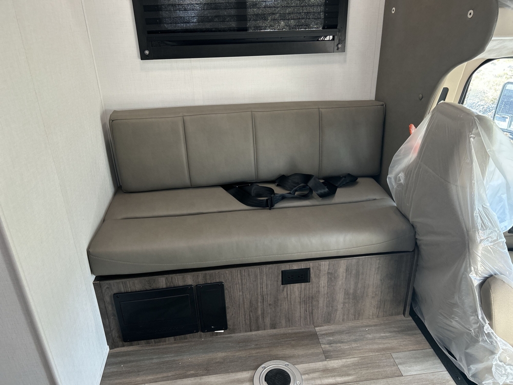 2026 Jayco Redhawk SE 22TF — photo 4 of 8
