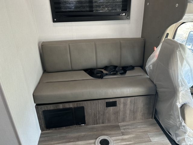 2026 Jayco Redhawk SE 22TF — photo 4 of 8