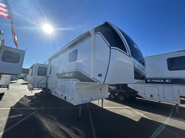 2026 Jayco Eagle 365UKTS — photo 1 of 8