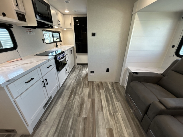 2026 Jayco Jay Flight SLX 200MKS — photo 3 of 8