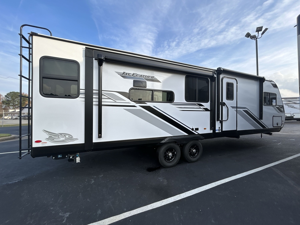 2026 Jayco Jay Feather 27MK — photo 6 of 8