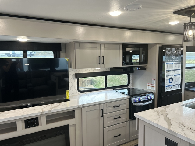 2026 Jayco Jay Feather 27MK — photo 4 of 8