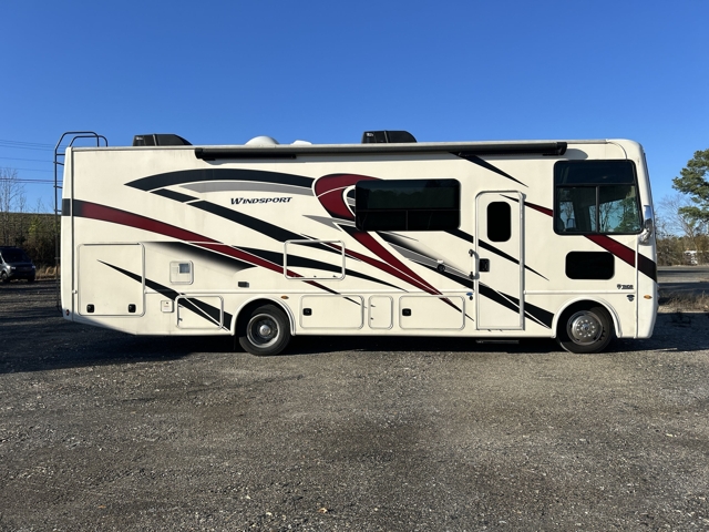2023 Thor Windsport 29M — photo 6 of 8