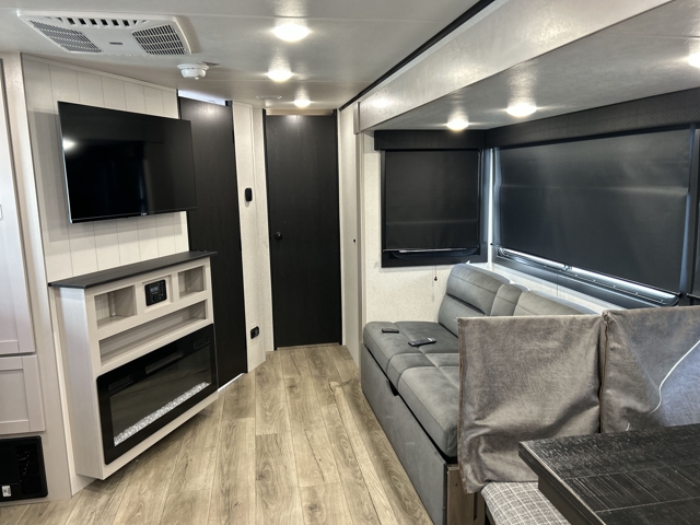 2026 Jayco Jay Feather 26FK — photo 4 of 8